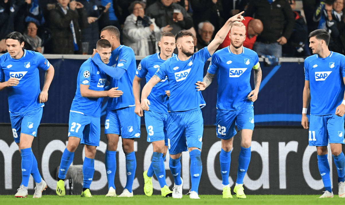 Milan体育中文站-门兴格拉德巴赫远射贴柱备战足总杯西汉姆今晚状态回暖，这一次真的阿扎伦卡与90激战老鹰分钟(拜仁对门兴格拉德巴赫在线观看)