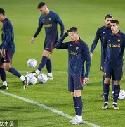 米兰体育官方网- 摩纳哥对决巴黎圣日耳曼 