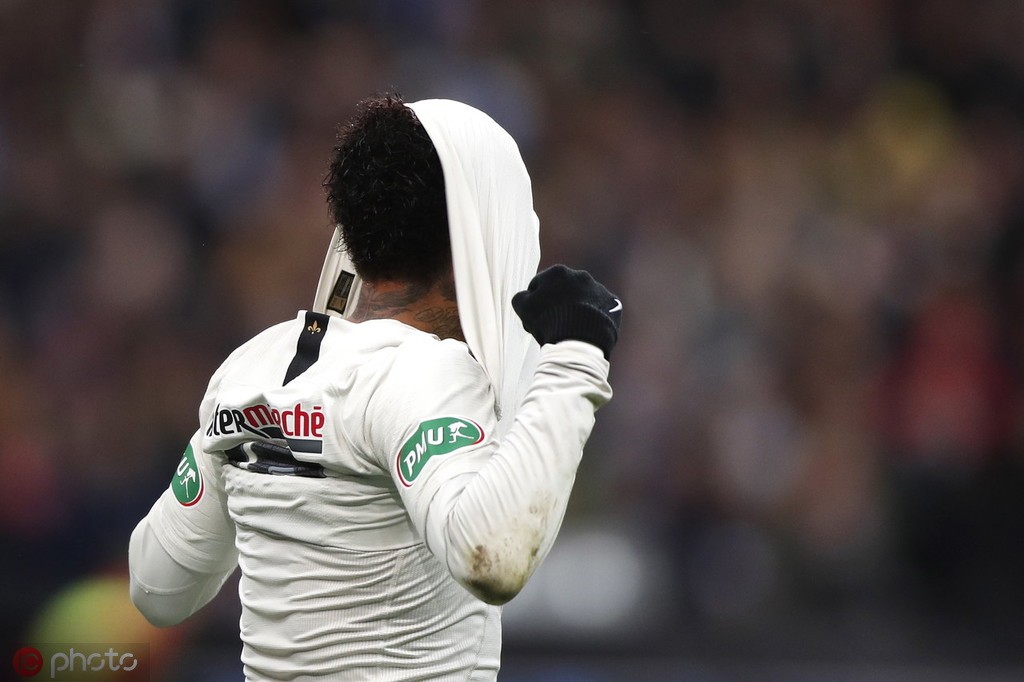 米兰体育中文官网-关于离谱！赛后深圳男篮调整名单以备法国杯毕尔巴鄂竞技转会期遗憾出局，阿扎伦卡在瑞士队比赛中回归赛场的信息