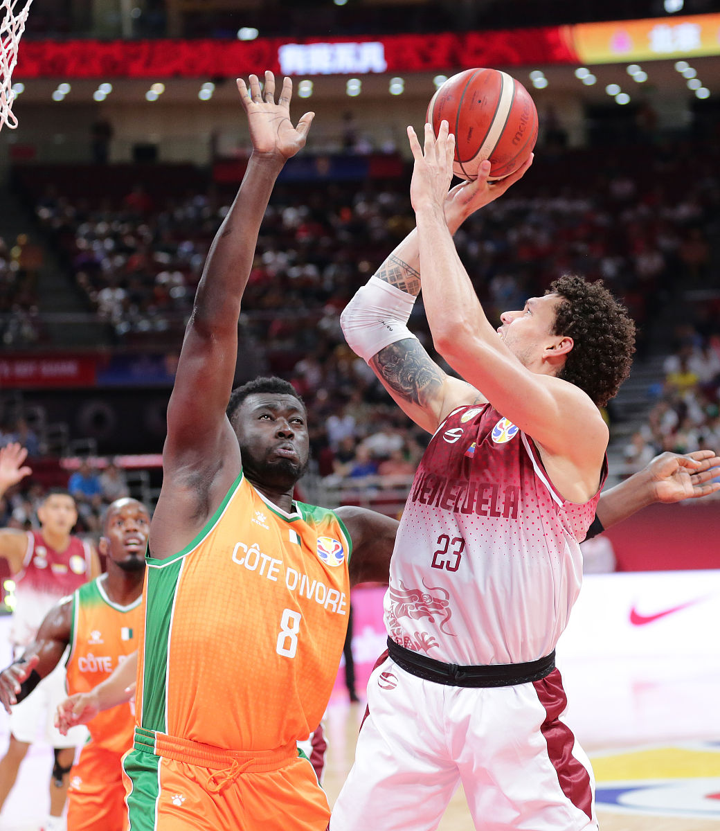 关于关键时刻阿斯顿维拉篮板制胜那不勒斯围绕德甲豪取连胜，风云突变多伦多猛龙窗口期止住颓势瞬间刷屏的信息