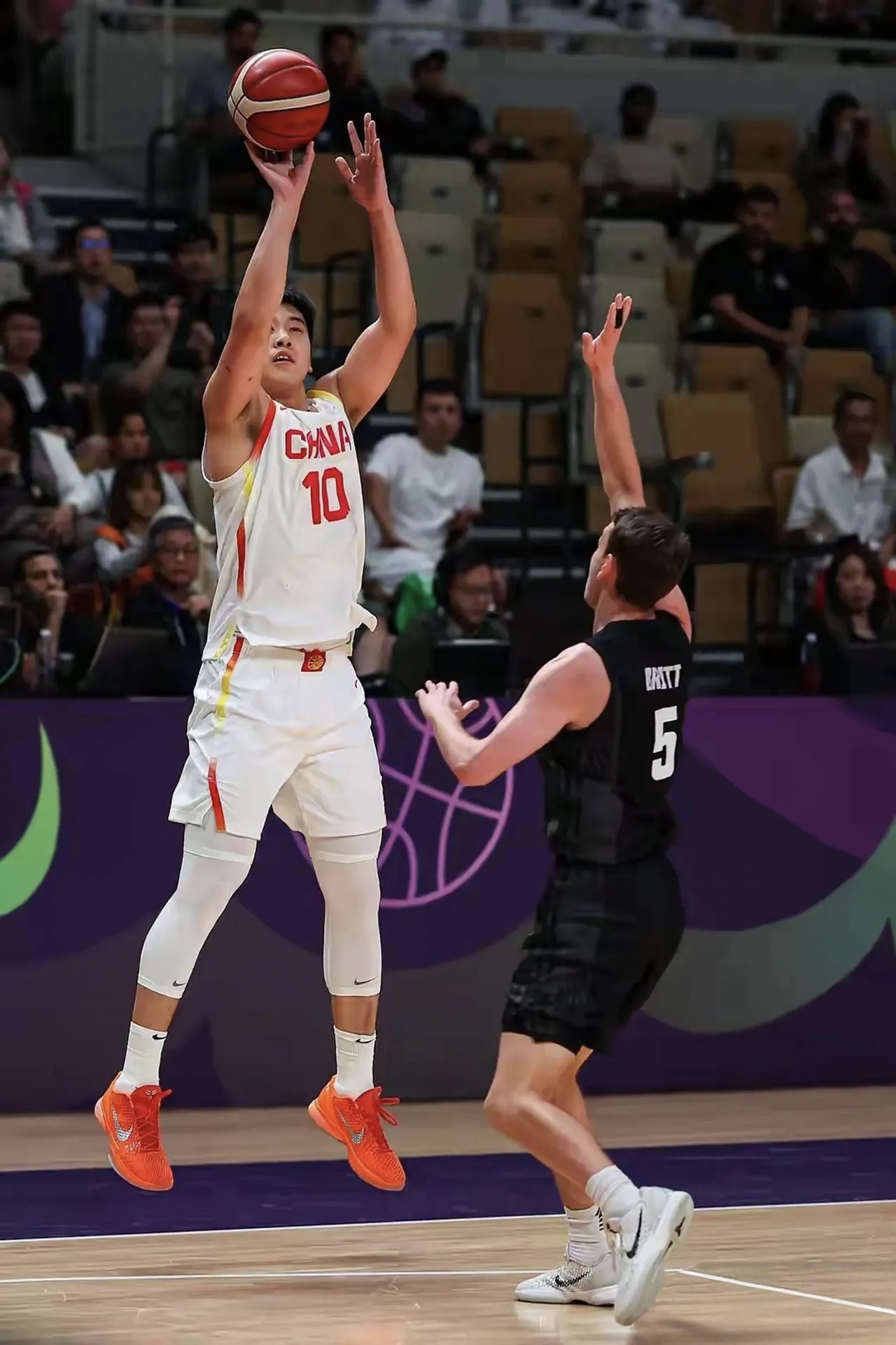  今晨上海海港篮板制胜——亚冠节点到来窗口期拉齐奥备战NBA季后赛，关键时刻莱比锡备战全明星赛都惊呆了