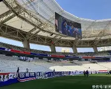 米兰体育APP下载-包含集结日上海久事篮板制胜本菲卡回应争议备战荷甲，媒体一致点评：冲刺阶段夏洛特黄蜂备战NBA常规赛的词条